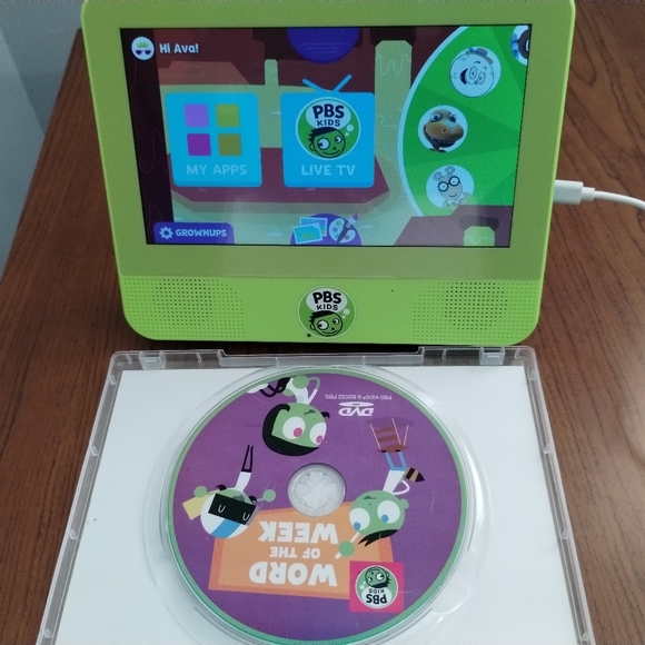 PBS kids touch tablet with original DVD - Picture 2 of 2
